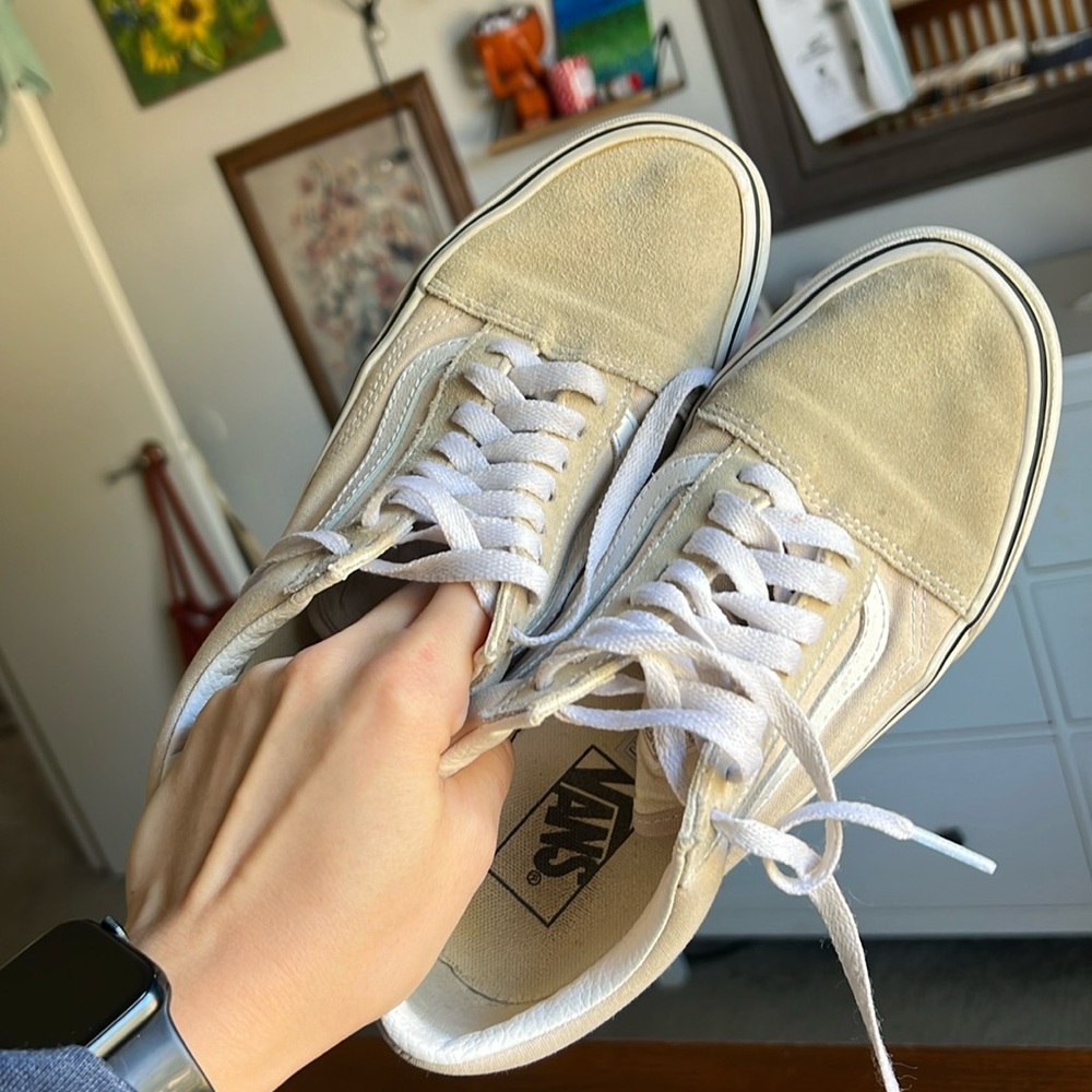 Vans shoes / old skool cream suede vans